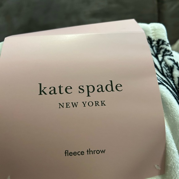 Kate Spade Christmas/Holiday throw blanket - Picture 3 of 3